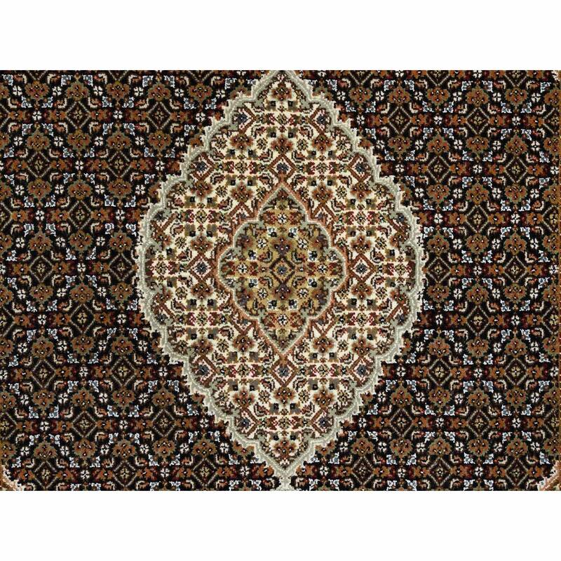 Shahbanu Rugs Rich Black, Tabriz Mahi with Fish Medallion Design, 175
